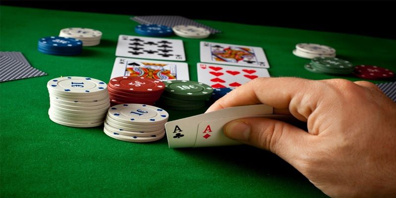 Vòng chia bài cuối cùng khi chơi poker là gì?